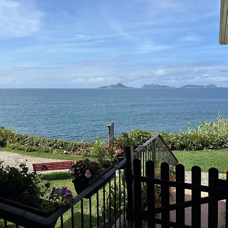 Peregrinos Al Pie Del Camino Vigo