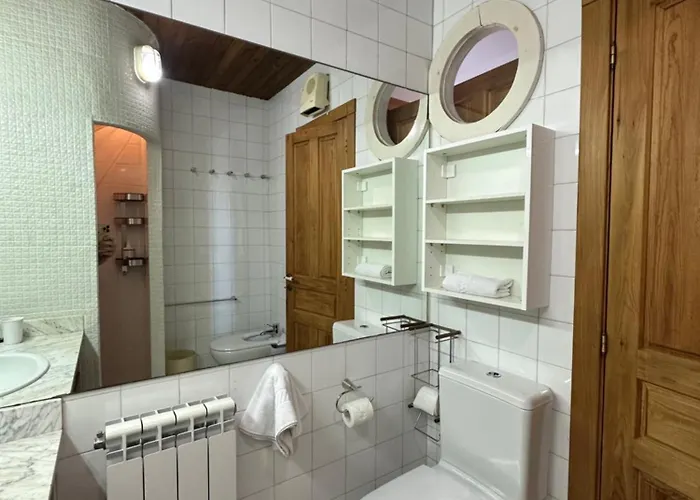 Peregrinos Al Pie Del Camino Daire Vigo